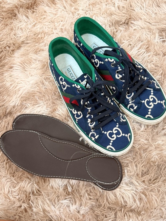 Gucci Navy GG Canvas Low-Top Sneakers with Green Trim and Red Web Stripe - Picture 2 of 6